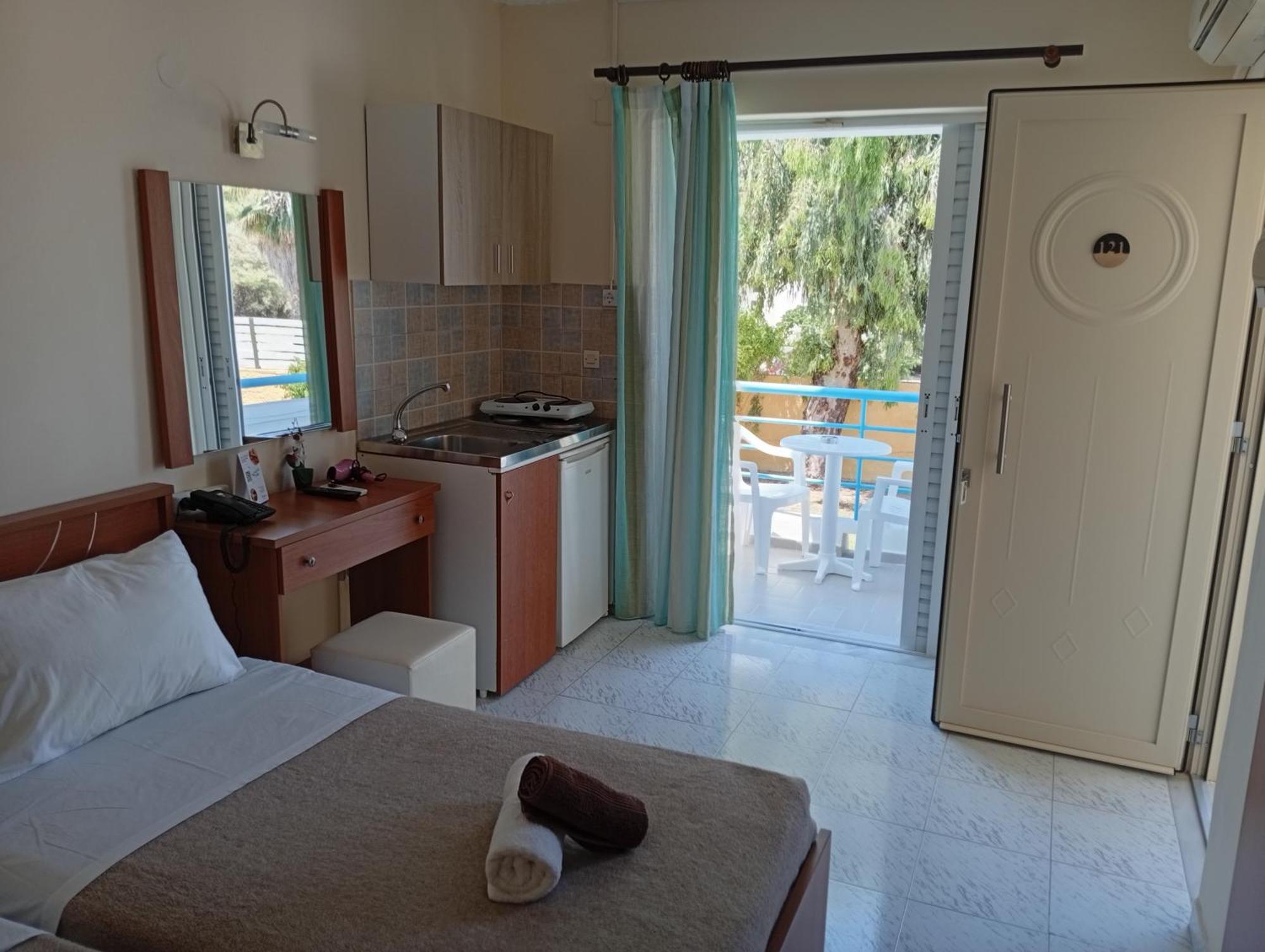 Leonidas & Hotel Kos-stad